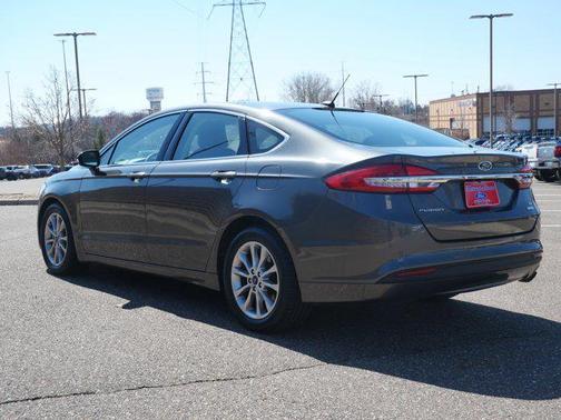 Magnetic 2017 Ford Fusion SE