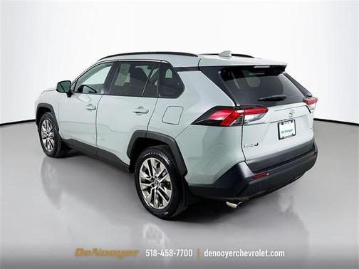 2020 Toyota RAV4 XLE Premium