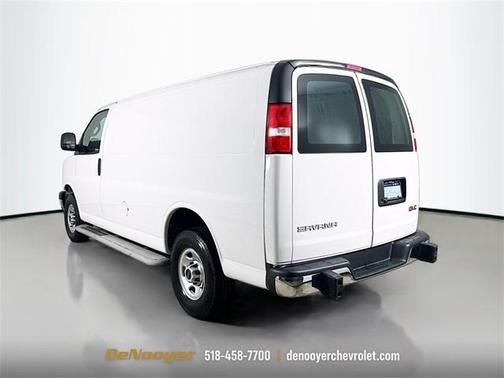 2022 GMC Savana 2500 Work Van