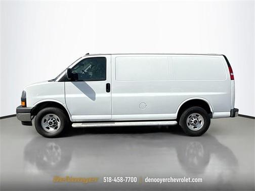 2022 GMC Savana 2500 Work Van