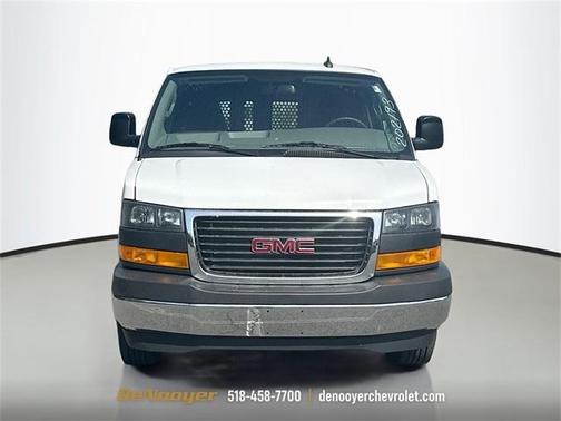 2022 GMC Savana 2500 Work Van