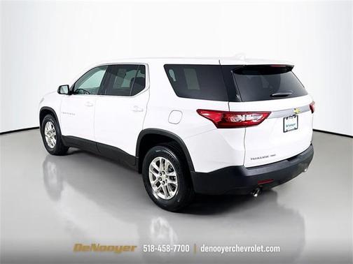 2021 Chevrolet Traverse LS