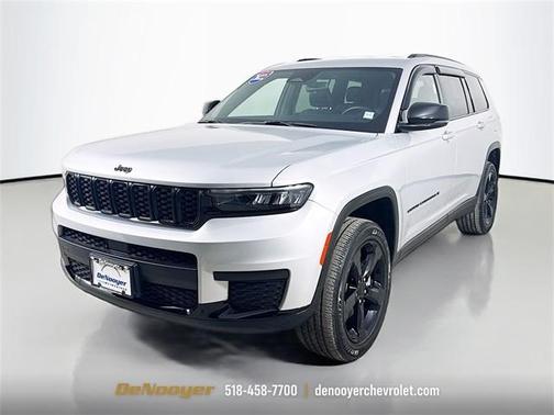 2022 Jeep Grand Cherokee L Laredo
