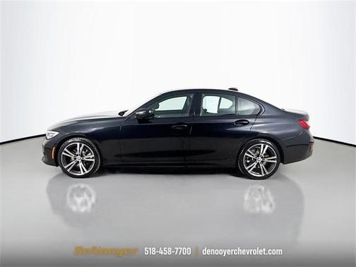 2022 BMW 330 i xDrive