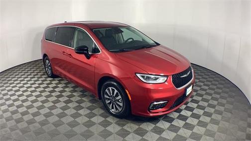 2024 Chrysler Pacifica Hybrid Select