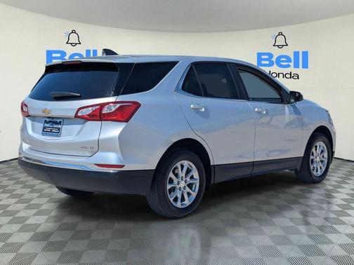 Silver Ice Metallic 2021 Chevrolet Equinox 1LT