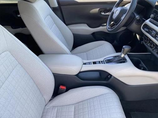 2025 Honda HR-V LX