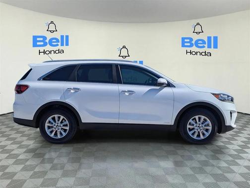 2020 Kia Sorento LX