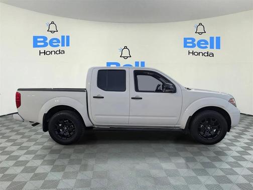 2021 Nissan Frontier SV