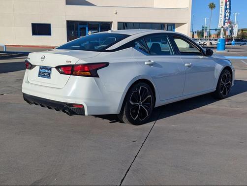 2024 Nissan Altima SR FWD