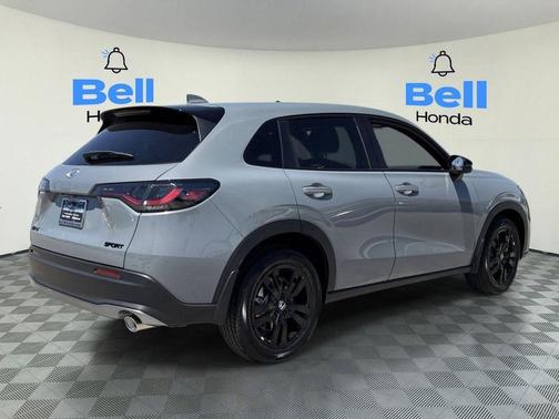 Urban Gray Pearl 2027 Honda HR-V Sport