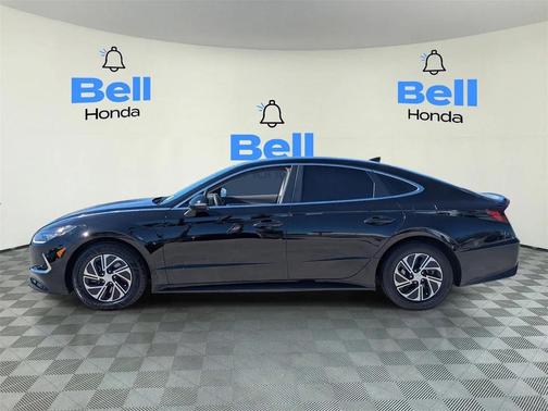 2023 Hyundai SONATA Hybrid Base
