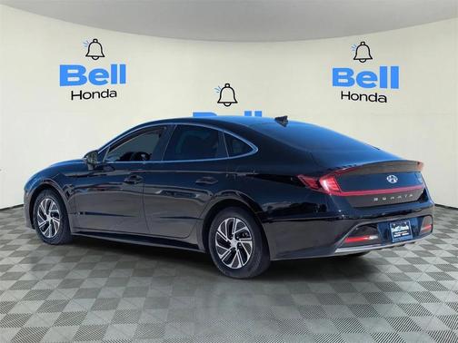 2023 Hyundai SONATA Hybrid Base