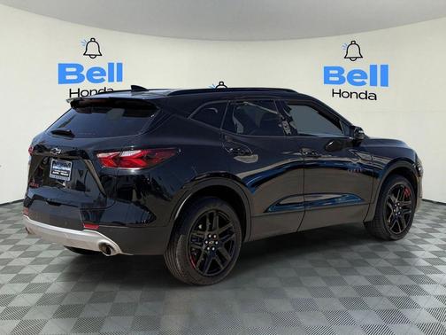 Black 2022 Chevrolet Blazer 2LT