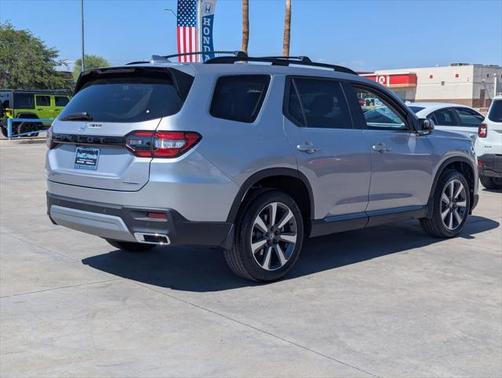 2025 Honda Pilot Touring 8-Passenger