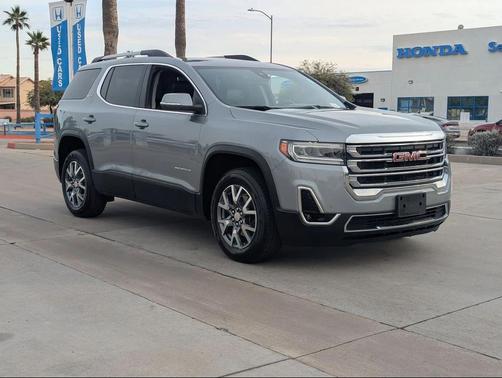 2023 GMC Acadia AWD SLT