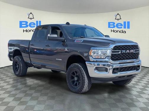 2022 RAM 2500 Big Horn Crew Cab 4x4 6'4' Box
