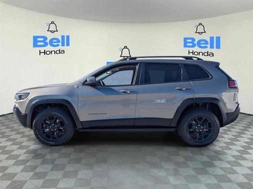 2020 Jeep Cherokee Trailhawk