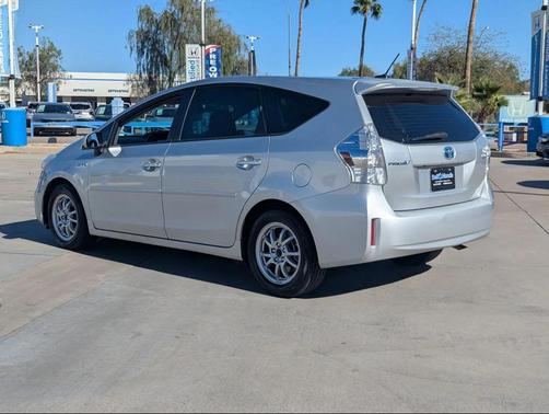 2012 Toyota Prius v Base