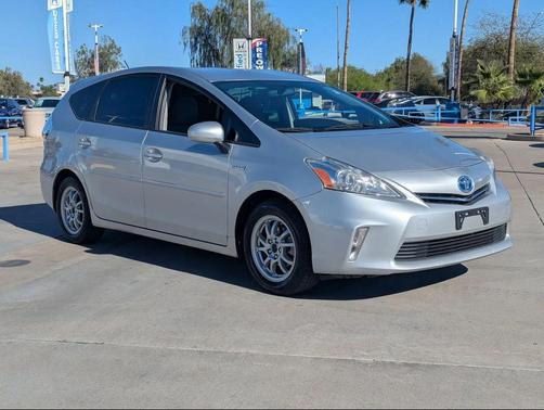 2012 Toyota Prius v Base