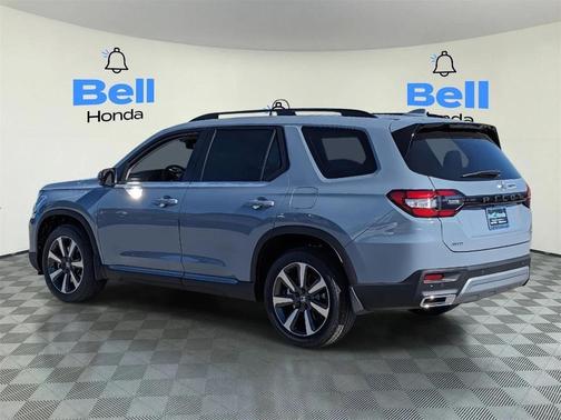 2025 Honda Pilot Touring 8-Passenger