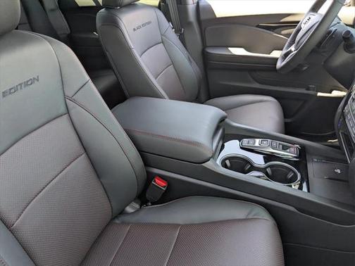 2025 Honda Ridgeline Black