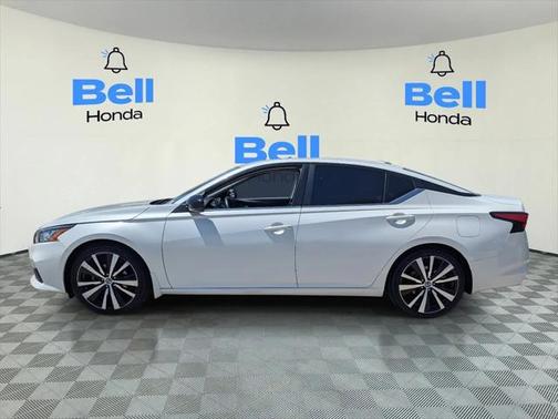 2020 Nissan Altima SR FWD
