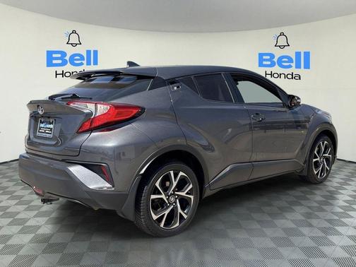Magnetic Gray Metallic 2018 Toyota C-HR XLE Premium