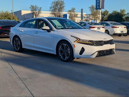 2022 Kia K5 EX