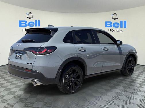 Urban Gray Pearl 2027 Honda HR-V Sport