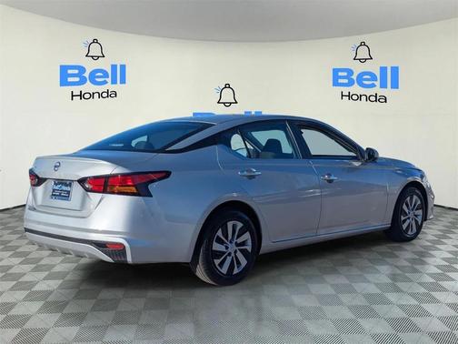 2022 Nissan Altima S FWD