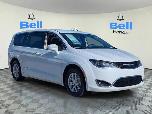 2020 Chrysler Pacifica Touring
