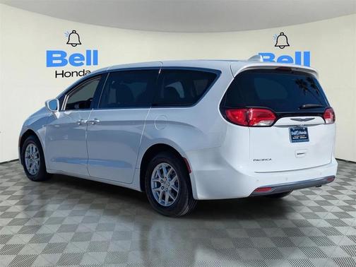 2020 Chrysler Pacifica Touring