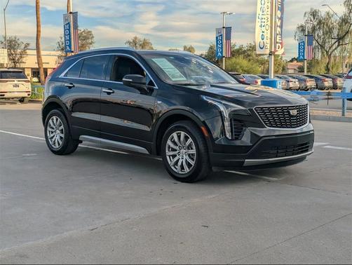 2023 Cadillac XT4 Premium Luxury