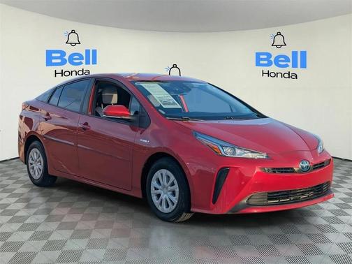2022 Toyota Prius LE