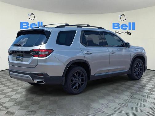 2025 Honda Pilot Touring 8-Passenger