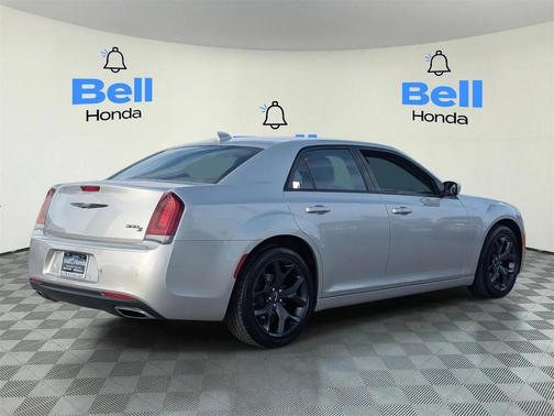 2023 Chrysler 300 S