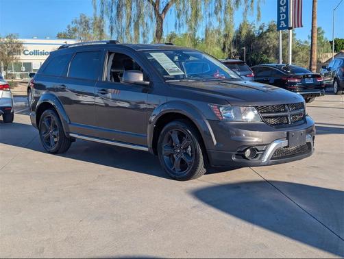 2020 Dodge Journey Crossroad