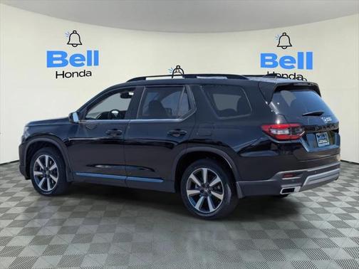 2025 Honda Pilot Touring 8-Passenger