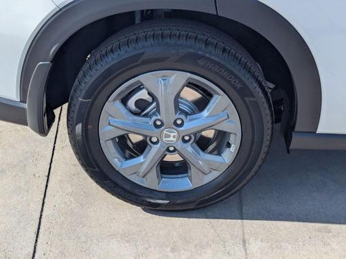 Platinum White Pearl 2027 Honda HR-V LX