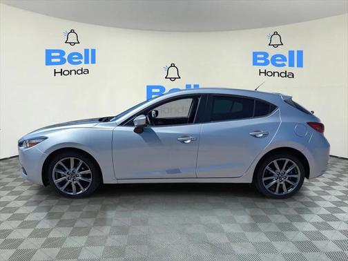 2018 Mazda Mazda3 Touring
