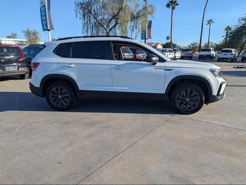 2022 Volkswagen Taos 1.5T S