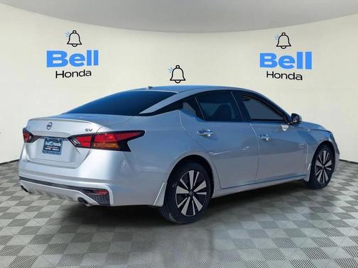 2020 Nissan Altima 2.5 SV