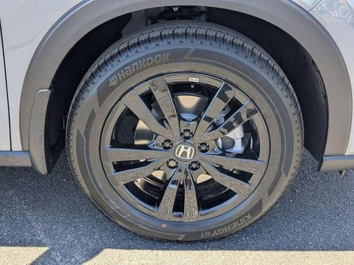 Urban Gray Pearl 2026 Honda HR-V 2WD Sport