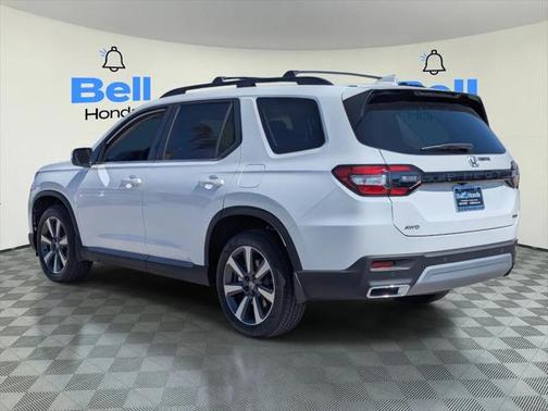 2025 Honda Pilot Touring 8-Passenger