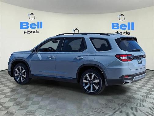 2025 Honda Pilot Touring 8-Passenger