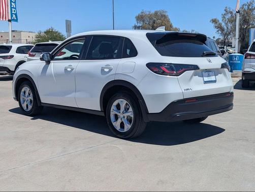 2025 Honda HR-V LX