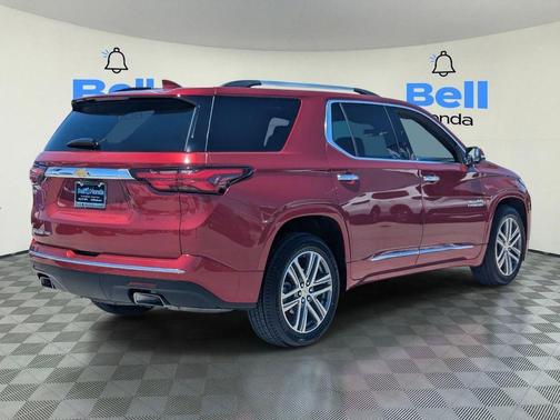 Radiant Red Tintcoat 2023 Chevrolet Traverse High Country
