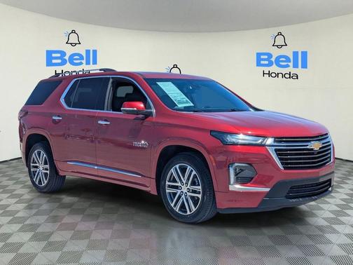 Radiant Red Tintcoat 2023 Chevrolet Traverse High Country