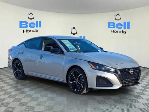 2023 Nissan Altima SR FWD